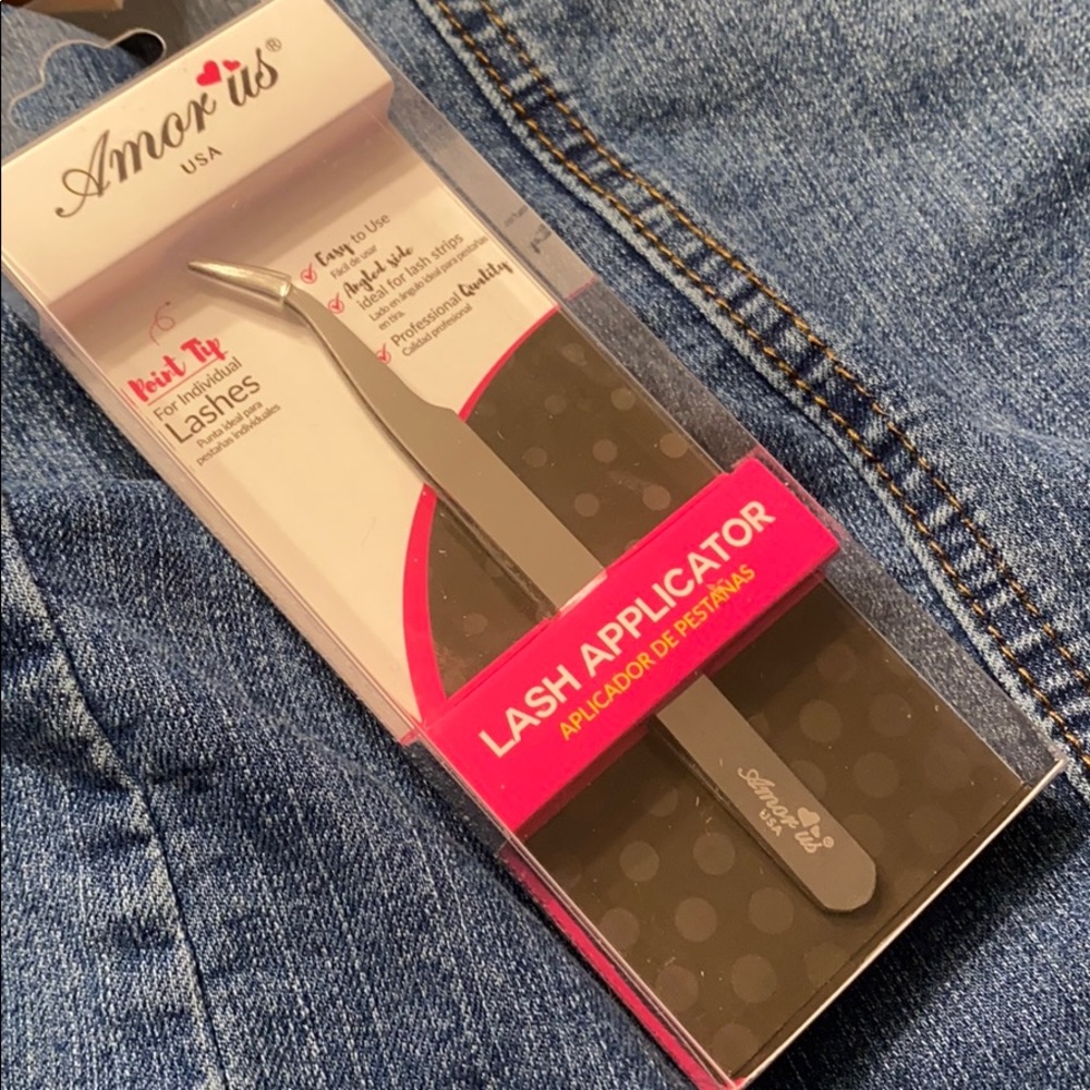 LASH APPLICATOR